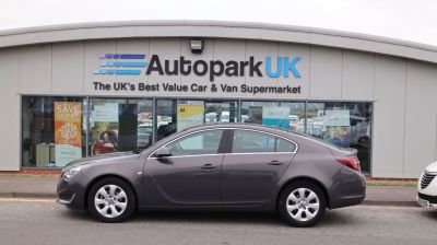 Vauxhall Insignia 2.0 SE CDTI ECOFLEX S/S 5d 118 BHP Hatchback Diesel GREYVauxhall Insignia 2.0 SE CDTI ECOFLEX S/S 5d 118 BHP Hatchback Diesel GREY at Motor Finance 4u Tunbridge Wells