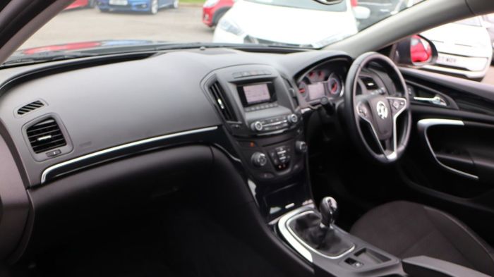 Vauxhall Insignia 2.0 SE CDTI ECOFLEX S/S 5d 118 BHP Hatchback Diesel GREY