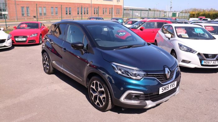 Renault Captur 0.9 GT LINE TCE 5d 89 BHP Hatchback Petrol BLUE/BLACK