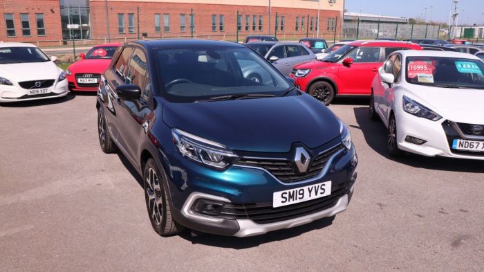 Renault Captur 0.9 GT LINE TCE 5d 89 BHP Hatchback Petrol BLUE/BLACK