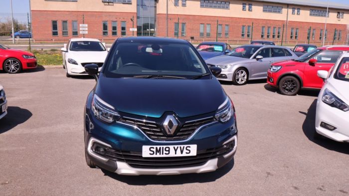 Renault Captur 0.9 GT LINE TCE 5d 89 BHP Hatchback Petrol BLUE/BLACK