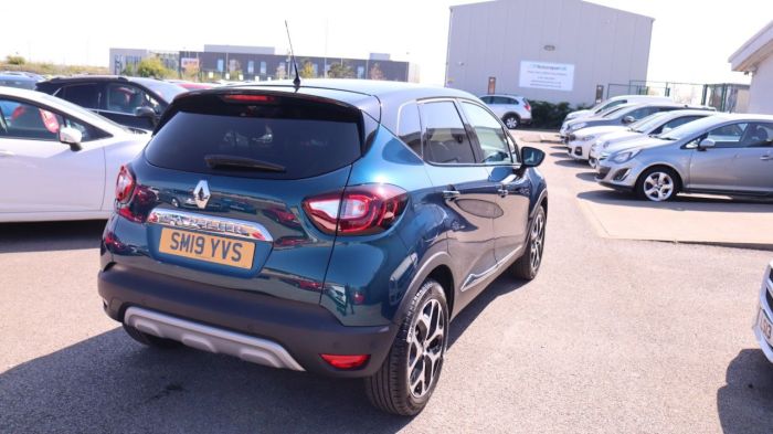 Renault Captur 0.9 GT LINE TCE 5d 89 BHP Hatchback Petrol BLUE/BLACK