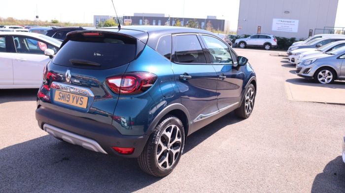 Renault Captur 0.9 GT LINE TCE 5d 89 BHP Hatchback Petrol BLUE/BLACK