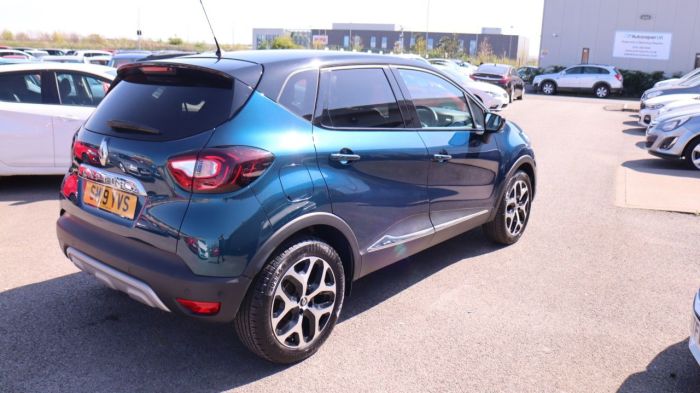 Renault Captur 0.9 GT LINE TCE 5d 89 BHP Hatchback Petrol BLUE/BLACK