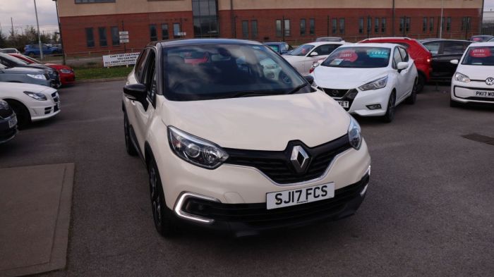 Renault Captur 0.9 DYNAMIQUE NAV TCE 5d 90 BHP Hatchback Petrol CREAM/BLACK