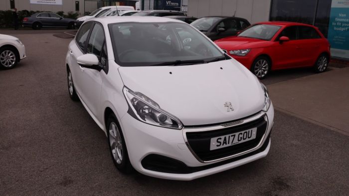 Peugeot 208 1.2 PURETECH ACTIVE 5d 82 BHP Hatchback Petrol WHITE