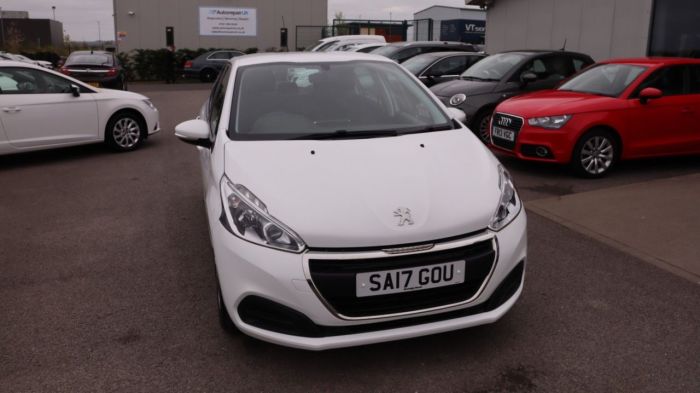 Peugeot 208 1.2 PURETECH ACTIVE 5d 82 BHP Hatchback Petrol WHITE