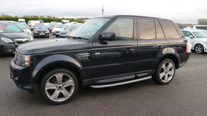 Land Rover Range Rover Sport 3.0 SDV6 HSE LUXURY 5d 255 BHP All Terrain Diesel BLACK