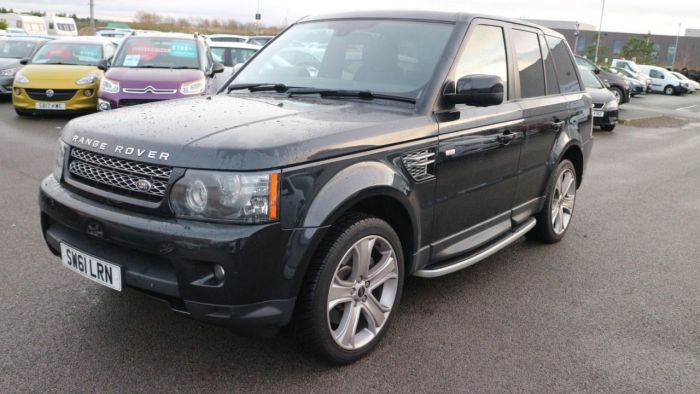 Land Rover Range Rover Sport 3.0 SDV6 HSE LUXURY 5d 255 BHP All Terrain Diesel BLACK