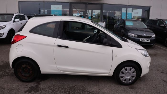 Ford Ka 1.2 STUDIO 3d 69 BHP Hatchback Petrol WHITE