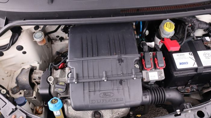 Ford Ka 1.2 STUDIO 3d 69 BHP Hatchback Petrol WHITE