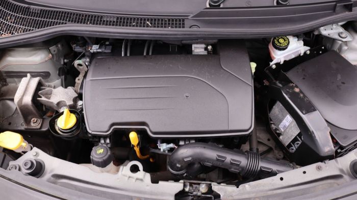 Renault Twingo 1.1 EXPRESSION 3d 75 BHP Hatchback Petrol BLACK