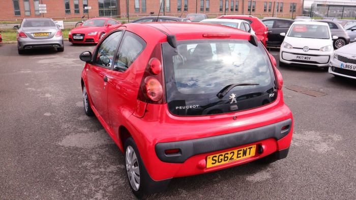 Peugeot 107 1.0 ACCESS 3d 68 BHP Hatchback Petrol RED