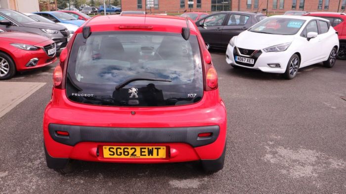 Peugeot 107 1.0 ACCESS 3d 68 BHP Hatchback Petrol RED