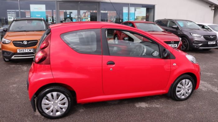 Peugeot 107 1.0 ACCESS 3d 68 BHP Hatchback Petrol RED