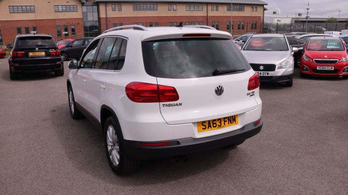 Volkswagen Tiguan 2.0 MATCH TDI BLUEMOTION TECH 4MOTION DSG 5d 139 BHP All Terrain Diesel WHITE