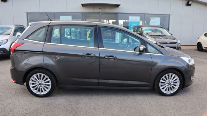 Ford Grand C-MAX 1.0 TITANIUM 5d 124 BHP MPV Petrol GREY