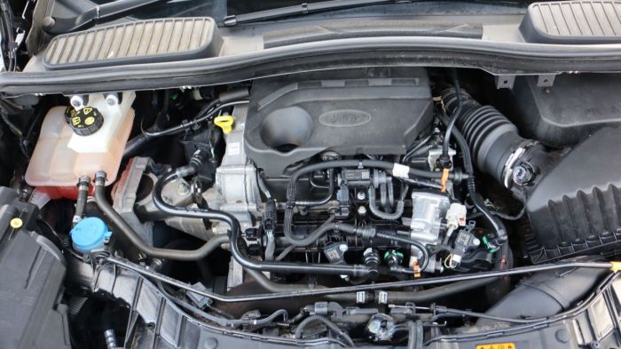 Ford Grand C-MAX 1.0 TITANIUM 5d 124 BHP MPV Petrol GREY