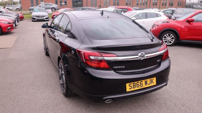 Vauxhall Insignia 2.0 SRI NAV VX-LINE CDTI ECOFLEX S/S 5d 167 BHP Hatchback Diesel BLACK