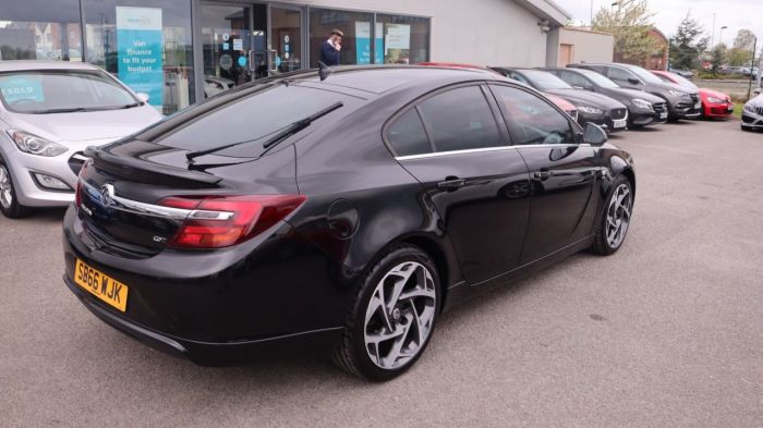 Vauxhall Insignia 2.0 SRI NAV VX-LINE CDTI ECOFLEX S/S 5d 167 BHP Hatchback Diesel BLACK