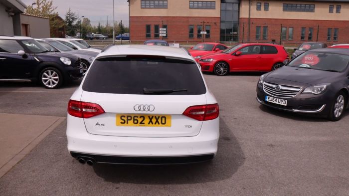 Audi A4 2.0 AVANT TDI BLACK EDITION 5d 141 BHP Estate Diesel WHITE