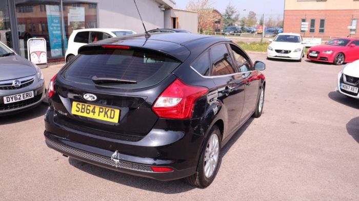 Ford Focus 1.6 TITANIUM NAVIGATOR TDCI 5d 113 BHP Hatchback Diesel BLACK