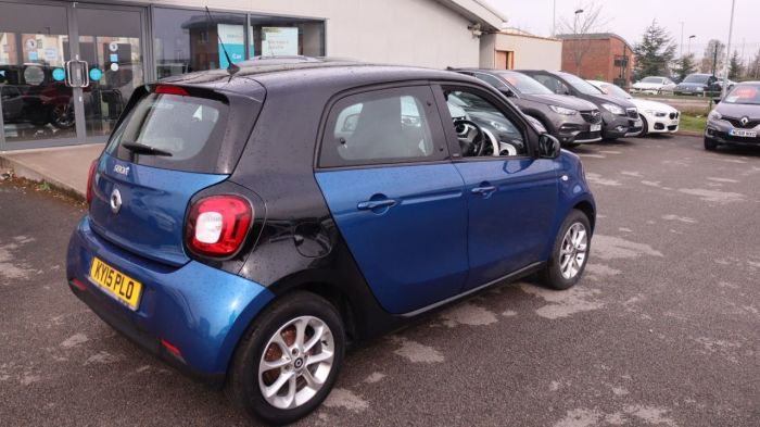 Smart Forfour 0.9 PASSION T 5d 90 BHP Hatchback Petrol BLUE