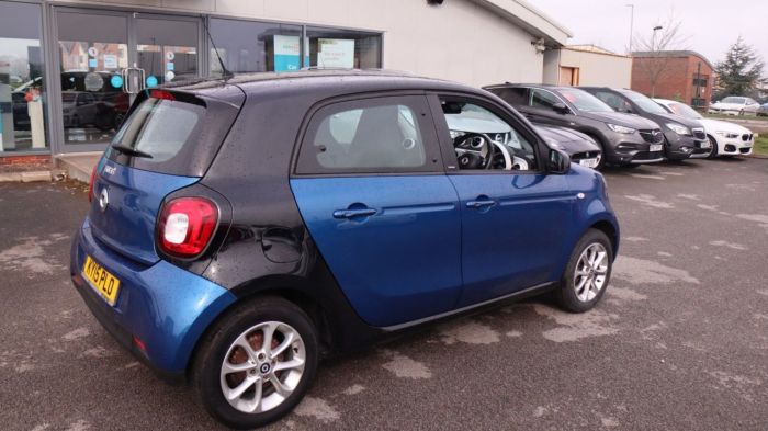 Smart Forfour 0.9 PASSION T 5d 90 BHP Hatchback Petrol BLUE