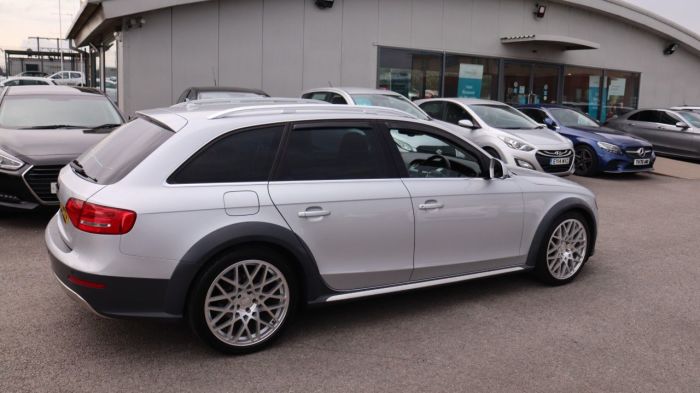 Audi A4 Allroad 2.0 ALLROAD TDI QUATTRO 5d 168 BHP Estate Diesel SILVER