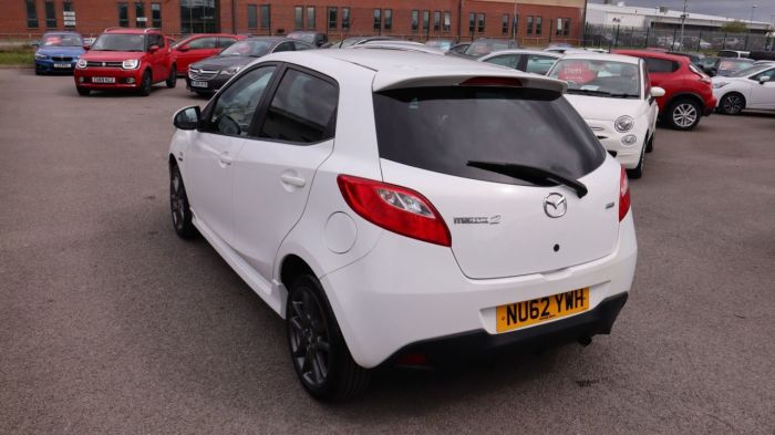 Mazda 2 1.3 VENTURE EDITION 5d 83 BHP Hatchback Petrol WHITE