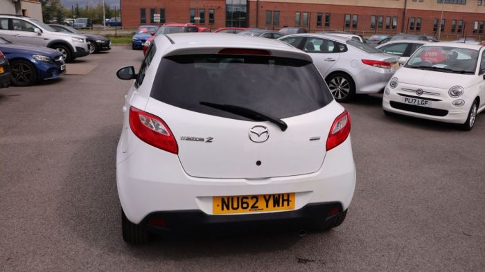 Mazda 2 1.3 VENTURE EDITION 5d 83 BHP Hatchback Petrol WHITE