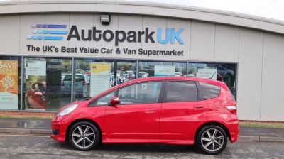 Honda Jazz 1.3 I-VTEC SI 5d 99 BHP Hatchback Petrol REDHonda Jazz 1.3 I-VTEC SI 5d 99 BHP Hatchback Petrol RED at Motor Finance 4u Tunbridge Wells