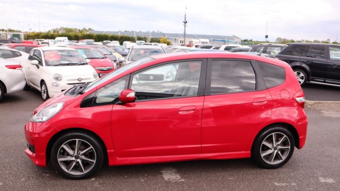 Honda Jazz 1.3 I-VTEC SI 5d 99 BHP Hatchback Petrol RED