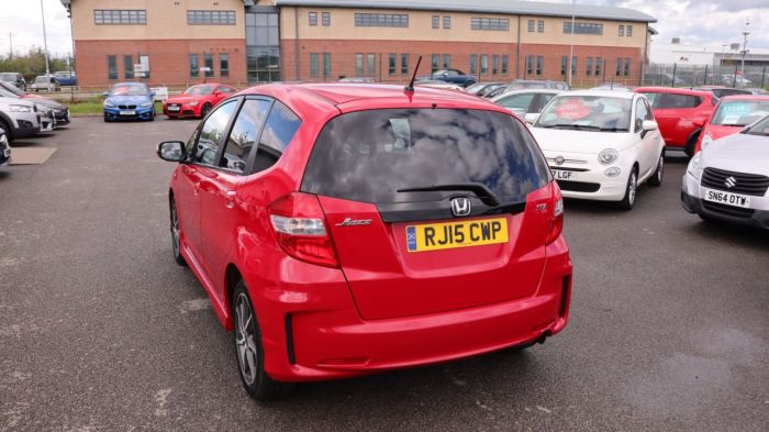 Honda Jazz 1.3 I-VTEC SI 5d 99 BHP Hatchback Petrol RED