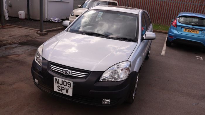 Kia Rio 1.5 SPORT CRDI 5d 109 BHP Hatchback Diesel SILVER