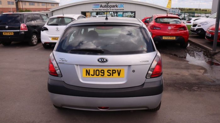 Kia Rio 1.5 SPORT CRDI 5d 109 BHP Hatchback Diesel SILVER