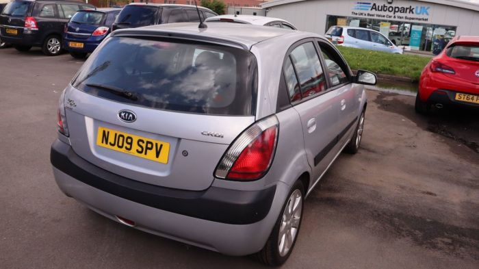 Kia Rio 1.5 SPORT CRDI 5d 109 BHP Hatchback Diesel SILVER