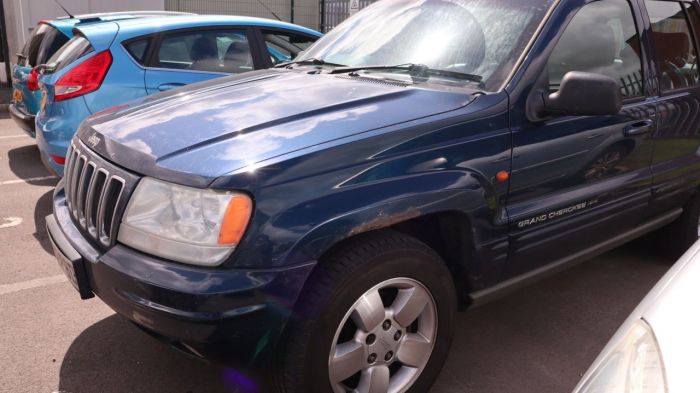 Jeep Grand Cherokee 4.0 LIMITED 5d 188 BHP All Terrain Petrol BLUE