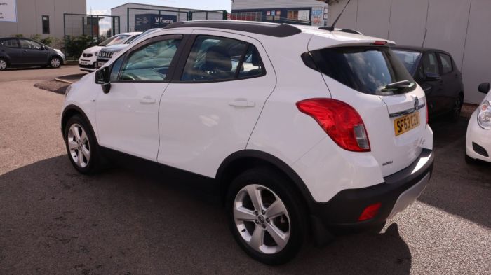 Vauxhall Mokka 1.7 EXCLUSIV CDTI S/S 5d 128 BHP Hatchback Diesel WHITE