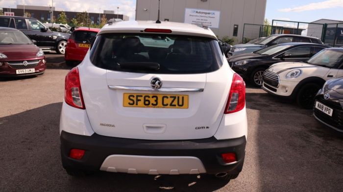 Vauxhall Mokka 1.7 EXCLUSIV CDTI S/S 5d 128 BHP Hatchback Diesel WHITE