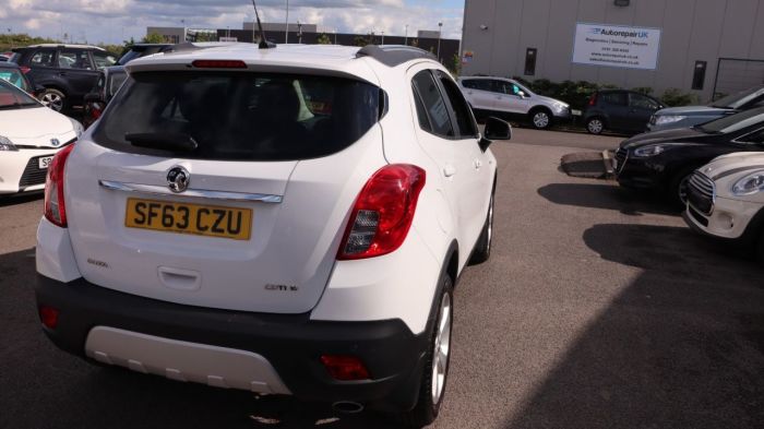 Vauxhall Mokka 1.7 EXCLUSIV CDTI S/S 5d 128 BHP Hatchback Diesel WHITE