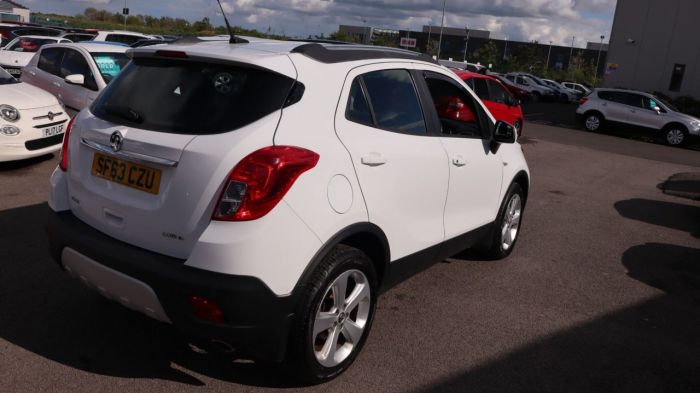 Vauxhall Mokka 1.7 EXCLUSIV CDTI S/S 5d 128 BHP Hatchback Diesel WHITE