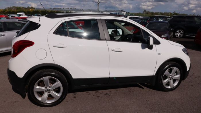 Vauxhall Mokka 1.7 EXCLUSIV CDTI S/S 5d 128 BHP Hatchback Diesel WHITE