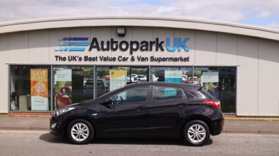 Hyundai i30 1.6 ACTIVE BLUE DRIVE CRDI  5d 109 BHP Hatchback Diesel BLACKHyundai i30 1.6 ACTIVE BLUE DRIVE CRDI  5d 109 BHP Hatchback Diesel BLACK at Motor Finance 4u Tunbridge Wells