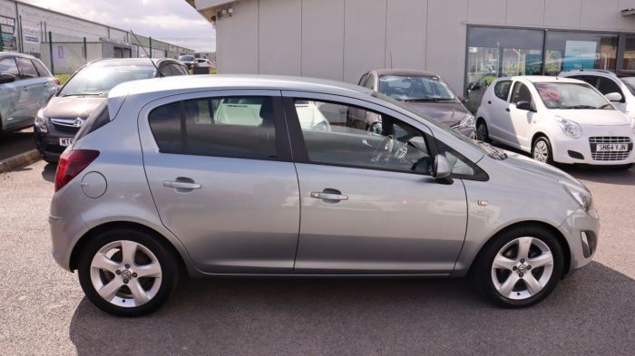 Vauxhall Corsa 1.2 SXI AC 5d 83 BHP Hatchback Petrol SILVER