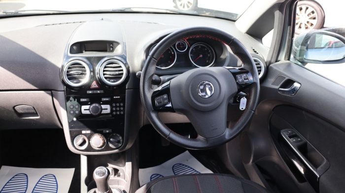 Vauxhall Corsa 1.2 SXI AC 5d 83 BHP Hatchback Petrol SILVER