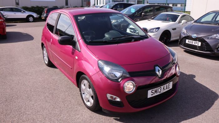 Renault Twingo 1.1 DYNAMIQUE 3d 75 BHP Hatchback Petrol RED