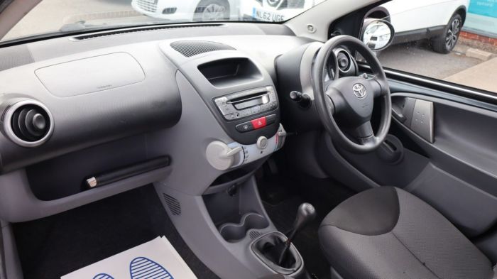 Toyota Aygo 1.0 VVT-I PLUS 5d 67 BHP Hatchback Petrol GREY