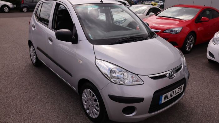 Hyundai i10 1.2 CLASSIC 5d 77 BHP Hatchback Petrol SILVER