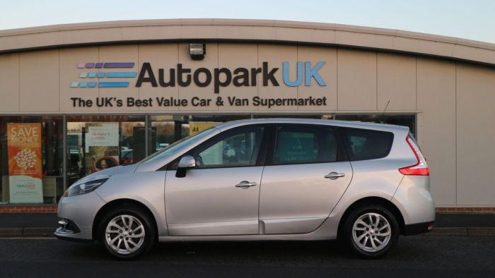 Renault Grand Scenic 1.5 DYNAMIQUE TOMTOM ENERGY DCI S/S 5d 110 BHP MPV Diesel SILVER